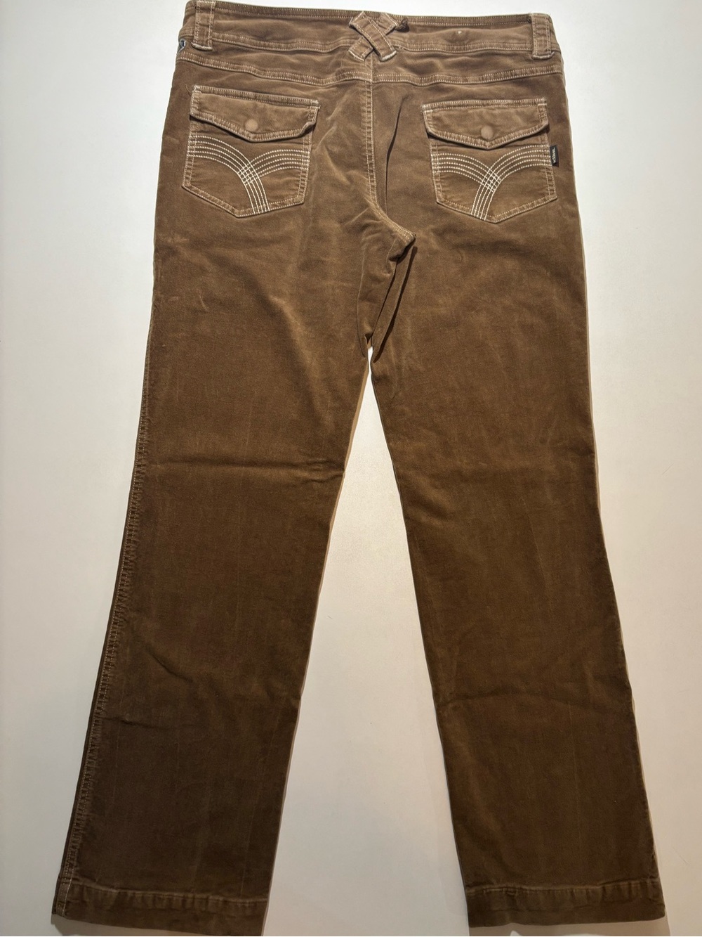 Women’s 12 Kuhl pants brown velvet relaxed straight stretch flap pocket hiking